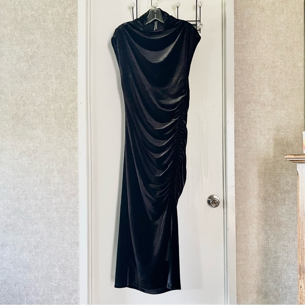 Anthropologie Black Velvet Turtle Neck Sleeveless Cinched Hip Midi Dress - Picture 5 of 12